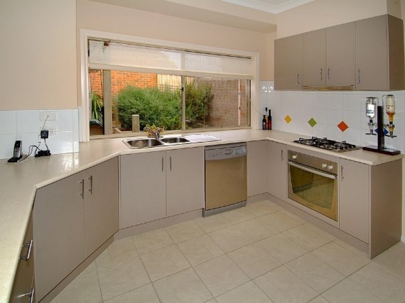 10 Hanna Crescent, Doreen VIC 3754