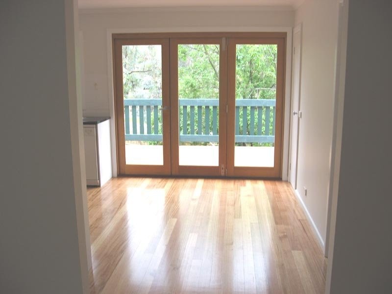 33 Bishop Avenue, Diamond Creek VIC 3089