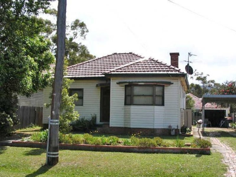 18 Graham Avenue, Gwynneville NSW 2500