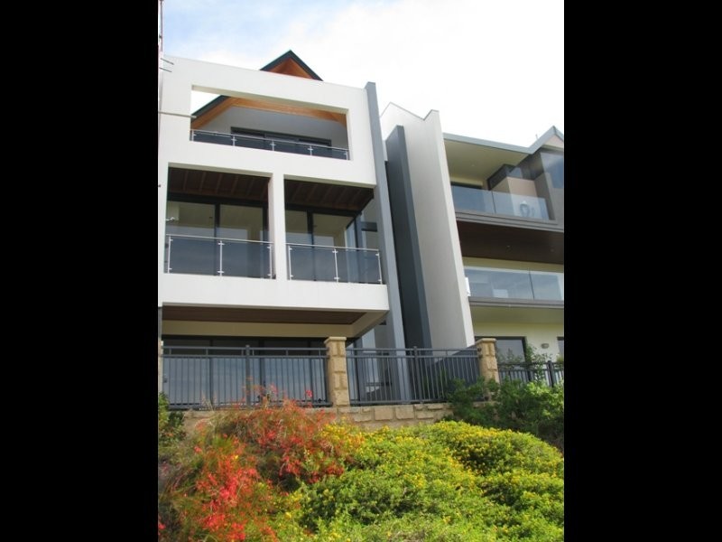 62 Rossello Lane, Subiaco WA 6008