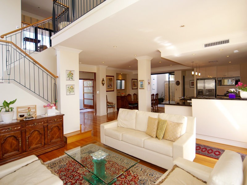 10 Trillo Road, Subiaco WA 6008