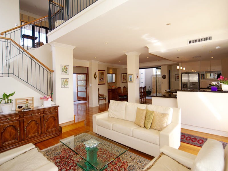 10 Trillo Road, Subiaco WA 6008