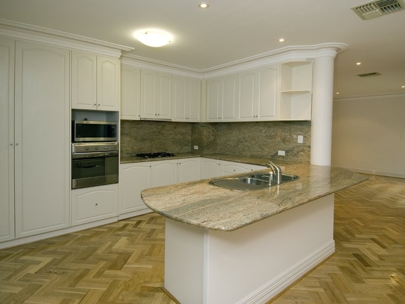 12 Juniper Bank Way, Subiaco WA 6008