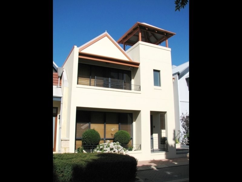 68 Coral Tree Avenue, Subiaco WA 6008