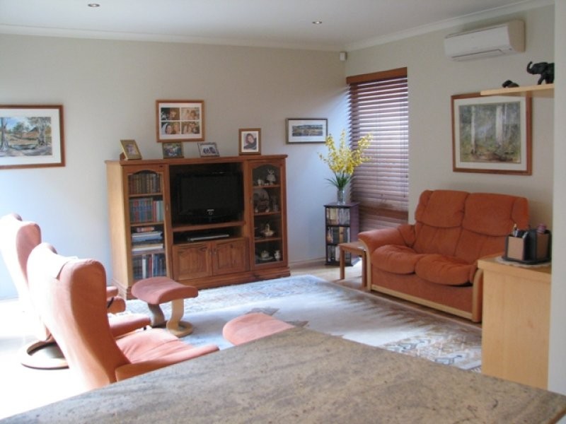 68 Coral Tree Avenue, Subiaco WA 6008