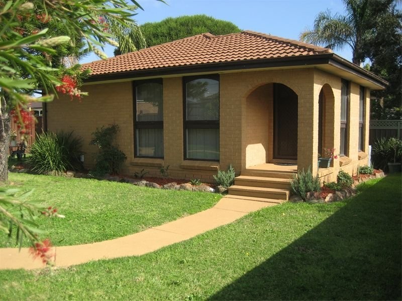 9 Cecil Place, Greenfield Park NSW 2176