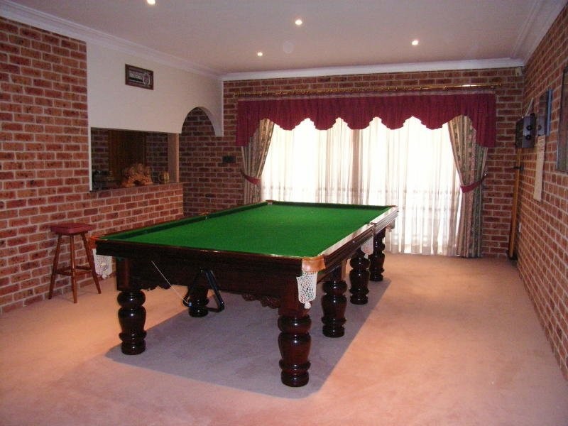 5 Falmer Street, Abbotsbury NSW 2176