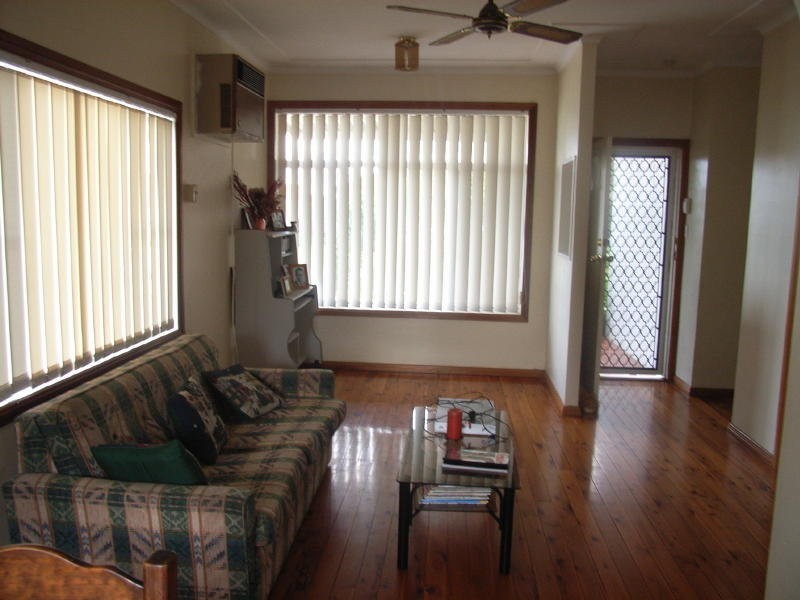 4 Craig Street, Smithfield NSW 2164