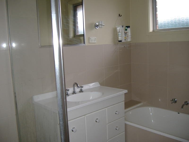 60 Mulligan Street, Bossley Park NSW 2176