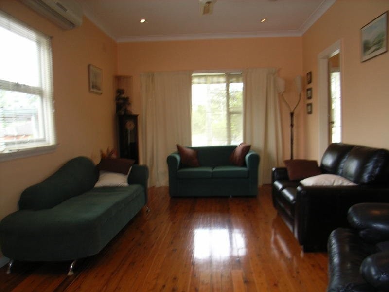 17 Corryong Street, Fairfield West NSW 2165