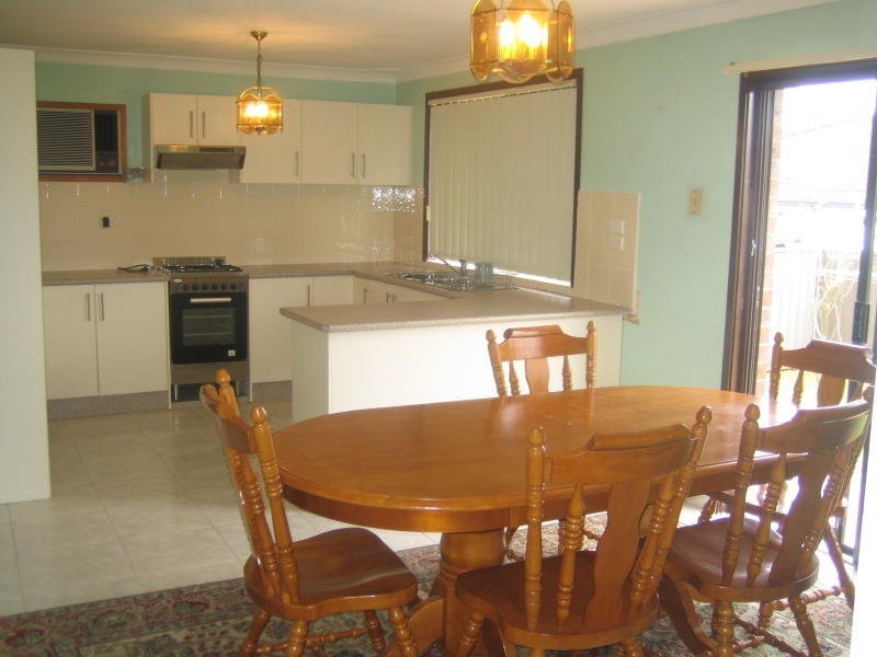 9 Austen Close, Wetherill Park NSW 2164