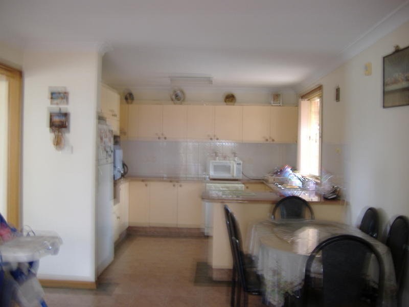 8 Flack Close, Edensor Park NSW 2176