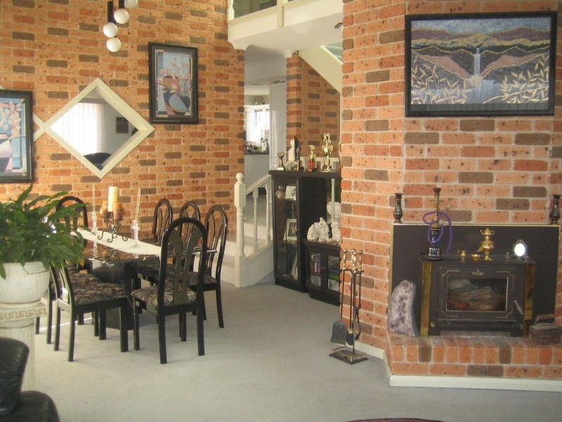 1 Parr Close, Bossley Park NSW 2176