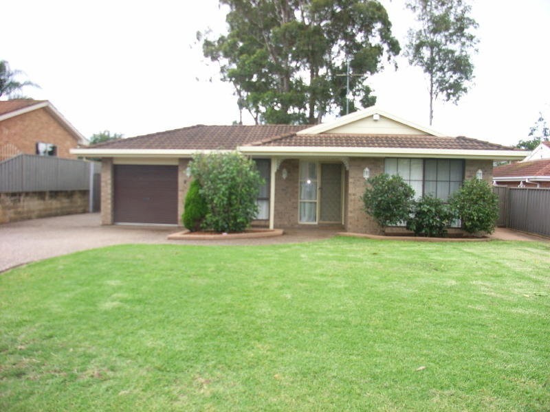 23 Barossa Place, Edensor Park NSW 2176