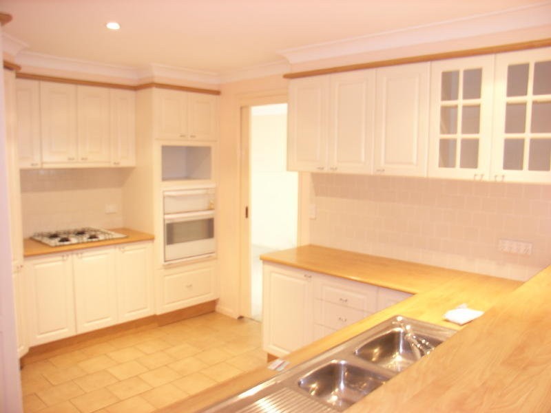 23 Barossa Place, Edensor Park NSW 2176