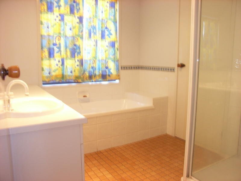 23 Barossa Place, Edensor Park NSW 2176