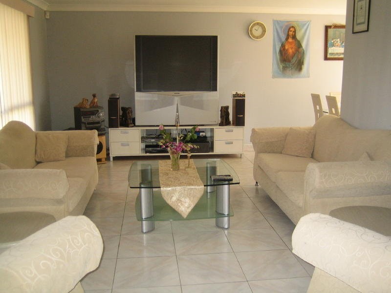 4 Esperance Crescent, Wakeley NSW 2176