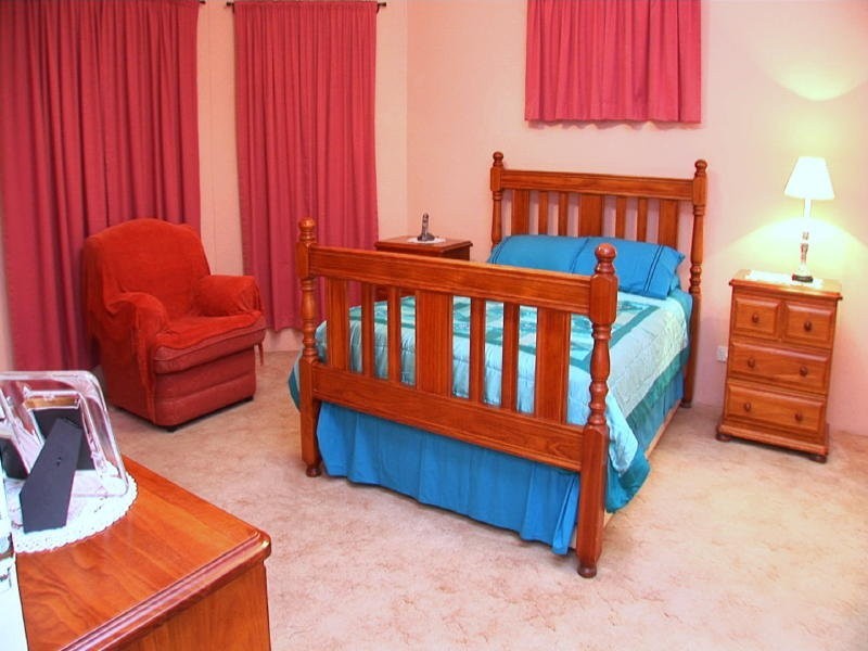 11 Comin Place, Abbotsbury NSW 2176