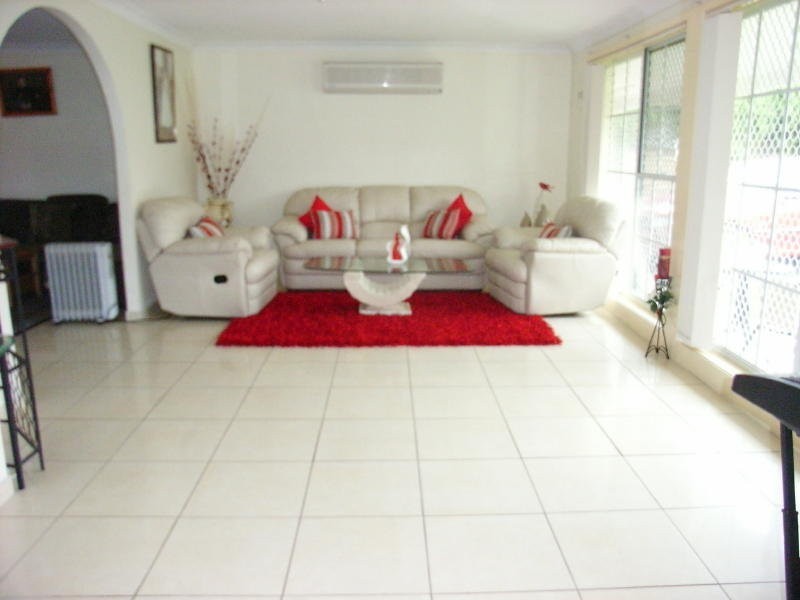 14 Roland Street, Bossley Park NSW 2176