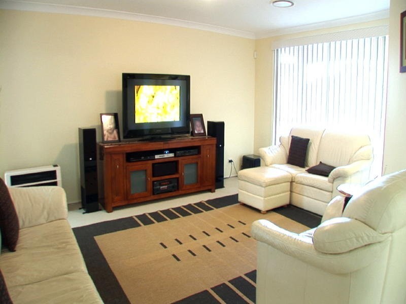 39 Dalbertis Street, Abbotsbury NSW 2176