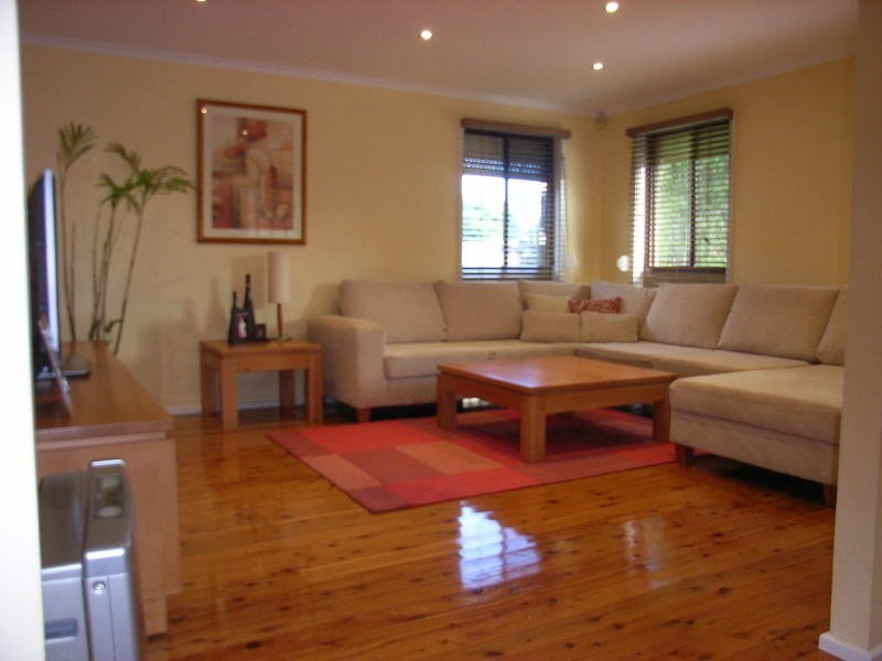 15 Sunny Place, St Johns Park NSW 2176