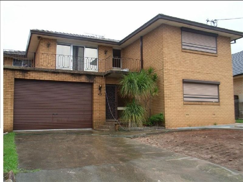43 Mimosa Road, Bossley Park NSW 2176
