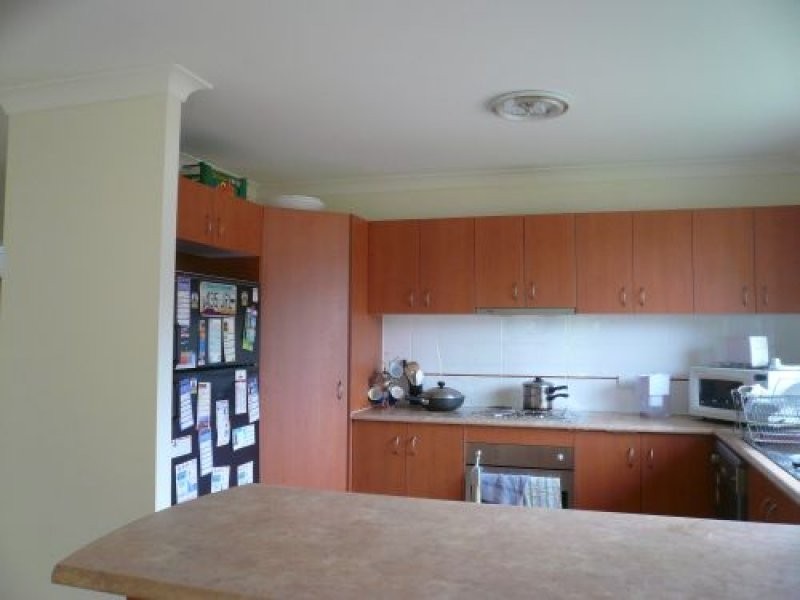 22 Michael Place, Oxley QLD 4075