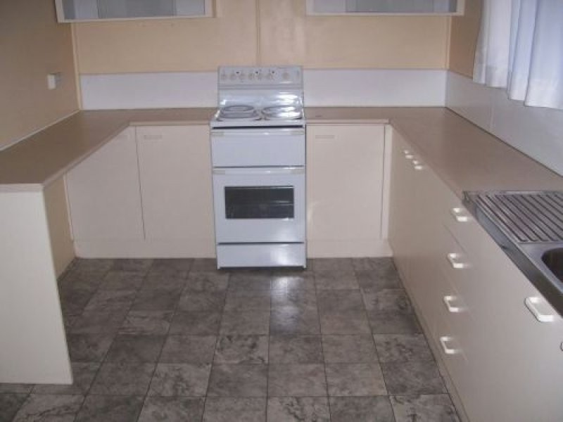 74 ELIZABETH, Acacia Ridge QLD 4110