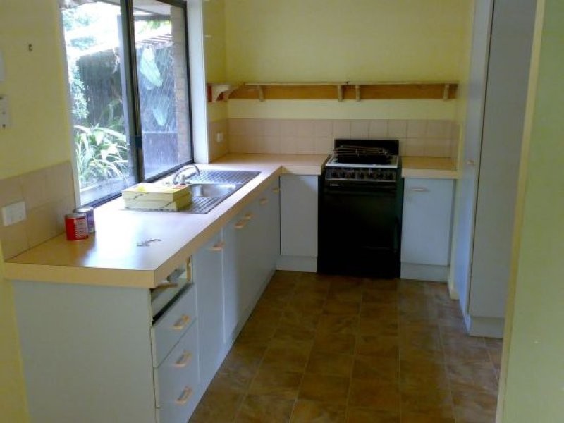 14 Nigel St, Redbank Plains QLD 4301