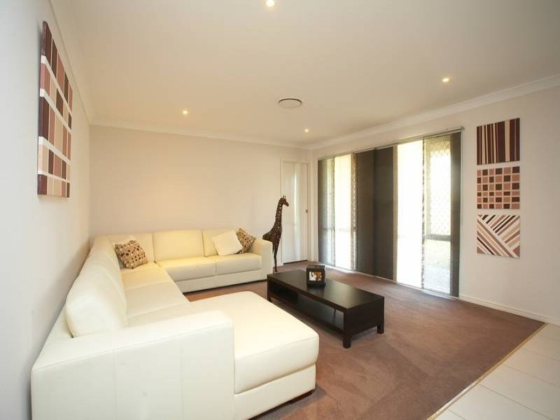 7 Pratincole Close, Mango Hill QLD 4509