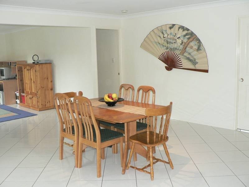 18 Nicholas Street, North Lakes QLD 4509