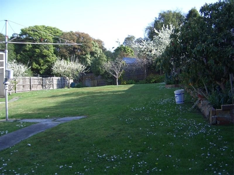 10 Reserve Road, Ringwood VIC 3134