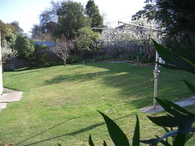 10 Reserve Road, Ringwood VIC 3134