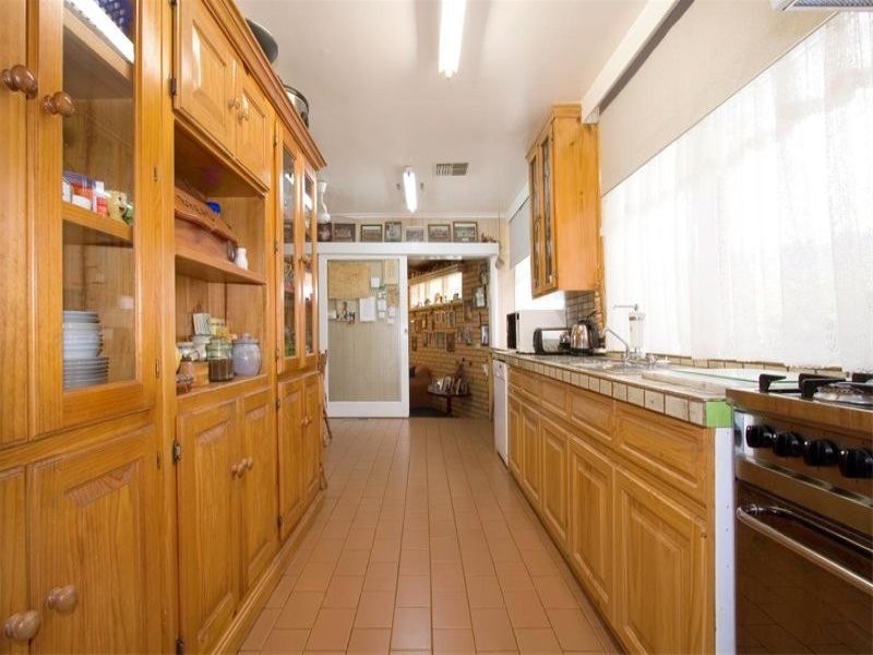 40 Orchard Street, Glen Waverley VIC 3150