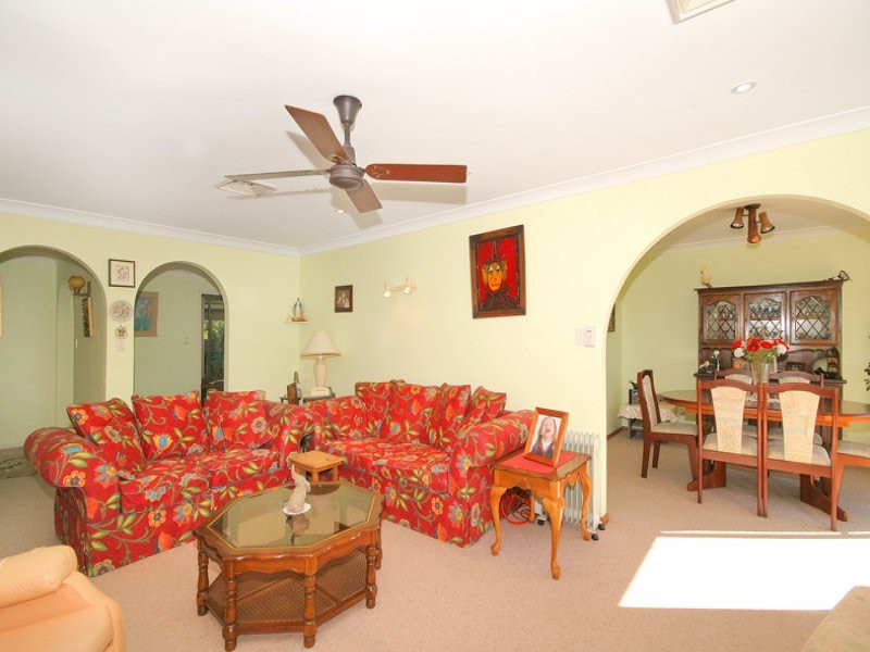 4 Carol Anne Close, Tumbi Umbi NSW 2261