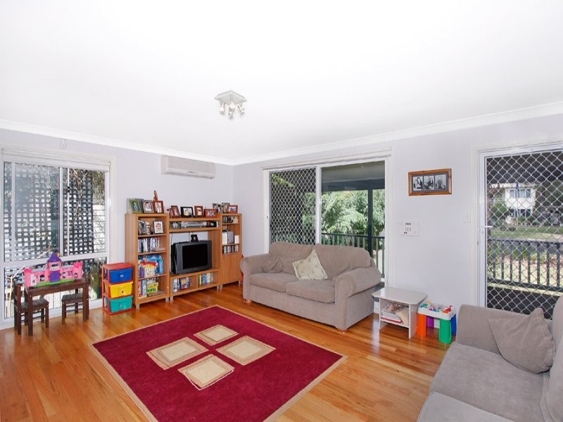 11 Pelican Street, Tumbi Umbi NSW 2261