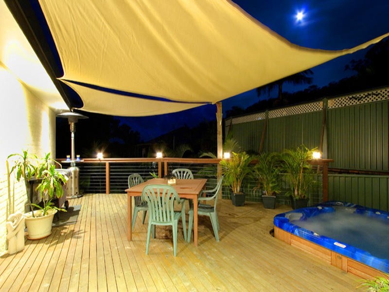 290 Avoca Drive, Green Point NSW 2251