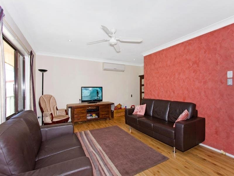 84 Playford Rd, Killarney Vale NSW 2261