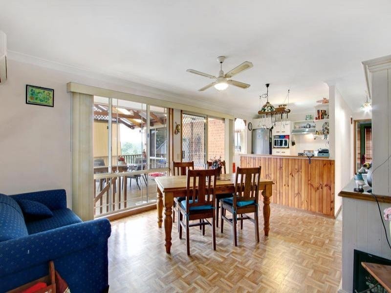 11 Jacaranda Ave, Glenning Valley NSW 2261