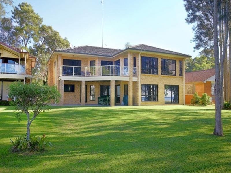 15 The Peninsula, Killarney Vale NSW 2261