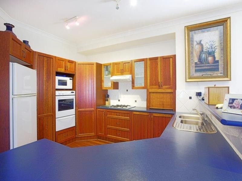 15 The Peninsula, Killarney Vale NSW 2261