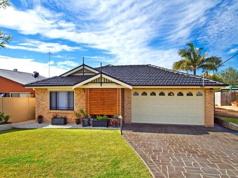 42 Brooke Ave, Killarney Vale NSW 2261