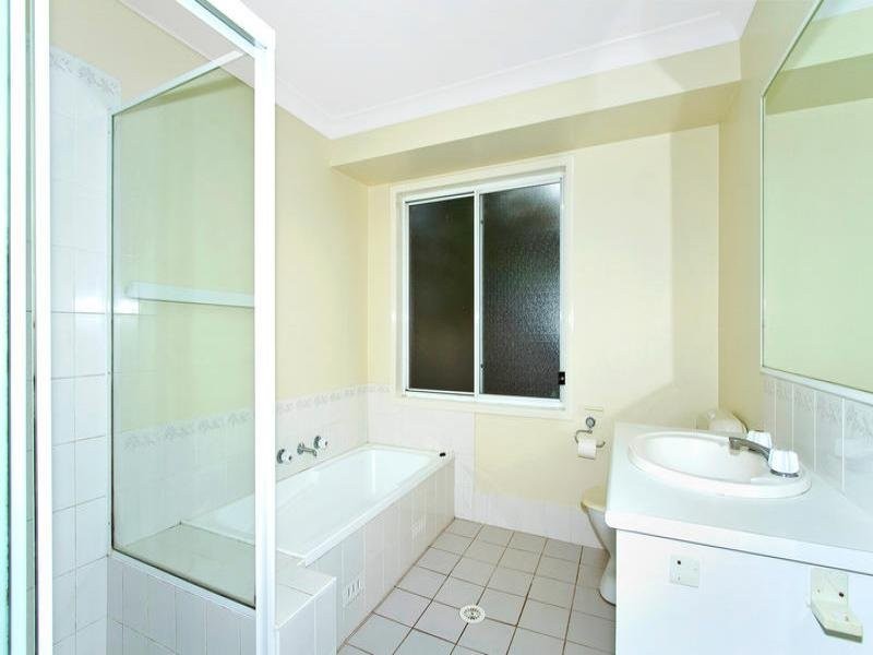 3 Ambrosius Crt, Tuggerah NSW 2259