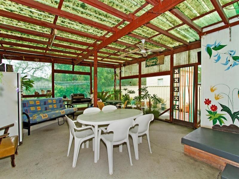 18 MacArthur Street, Killarney Vale NSW 2261