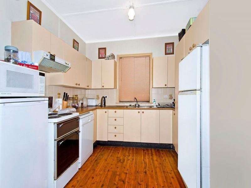 215 Geoffrey Rd Chittaway Point, Chittaway Point NSW 2261