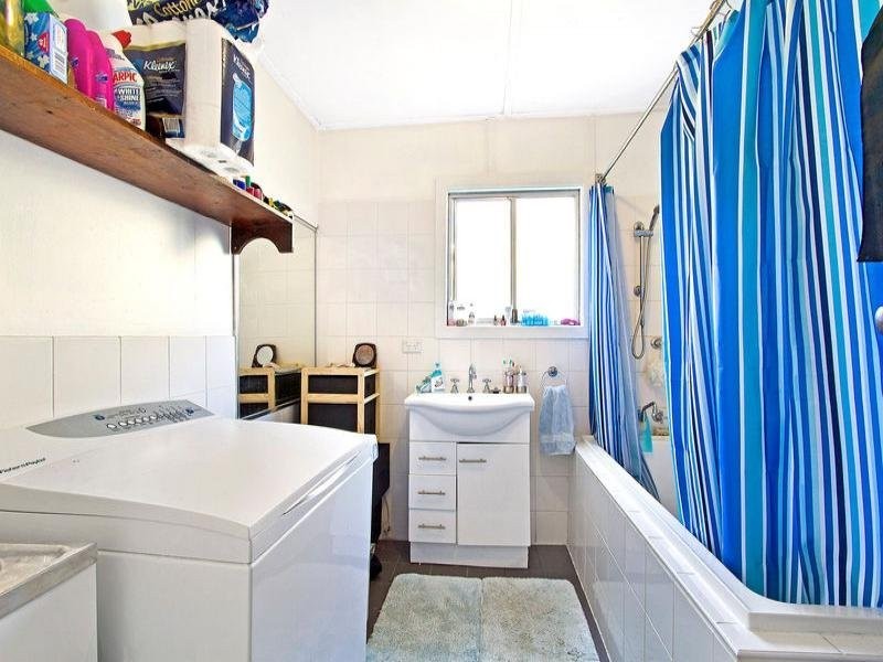 215 Geoffrey Rd Chittaway Point, Chittaway Point NSW 2261