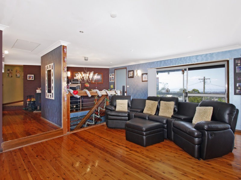 4 Norah Head Close, Bateau Bay NSW 2261