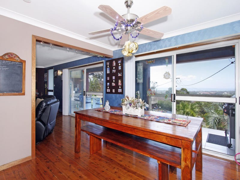 4 Norah Head Close, Bateau Bay NSW 2261