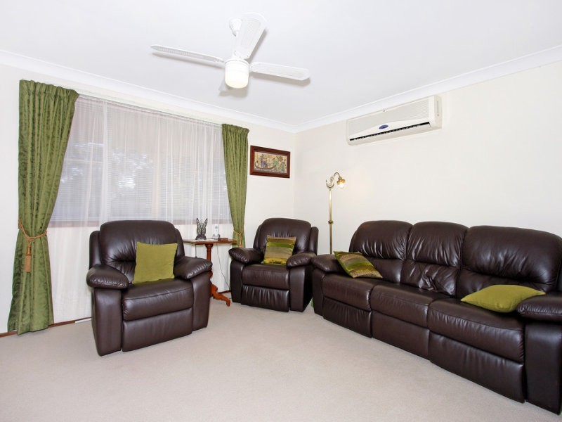 84 Kerry Crescent, Berkeley Vale NSW 2261