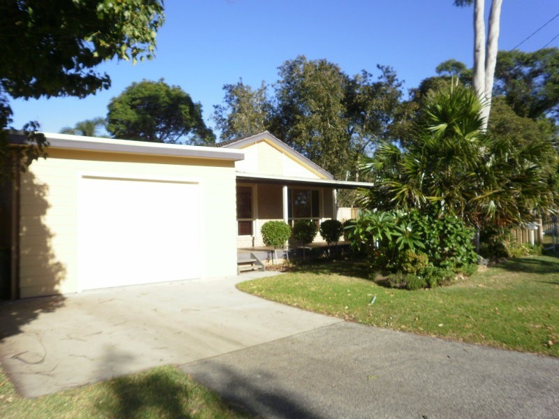 34 Laguna Parade, Berkeley Vale NSW 2261
